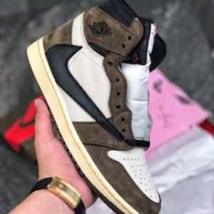 Jordan 1 Retro High Travis Scott