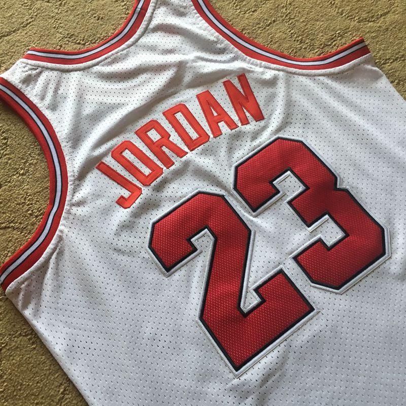 Michael Jordan Chicago Bulls Throwback Jersey - Image 6