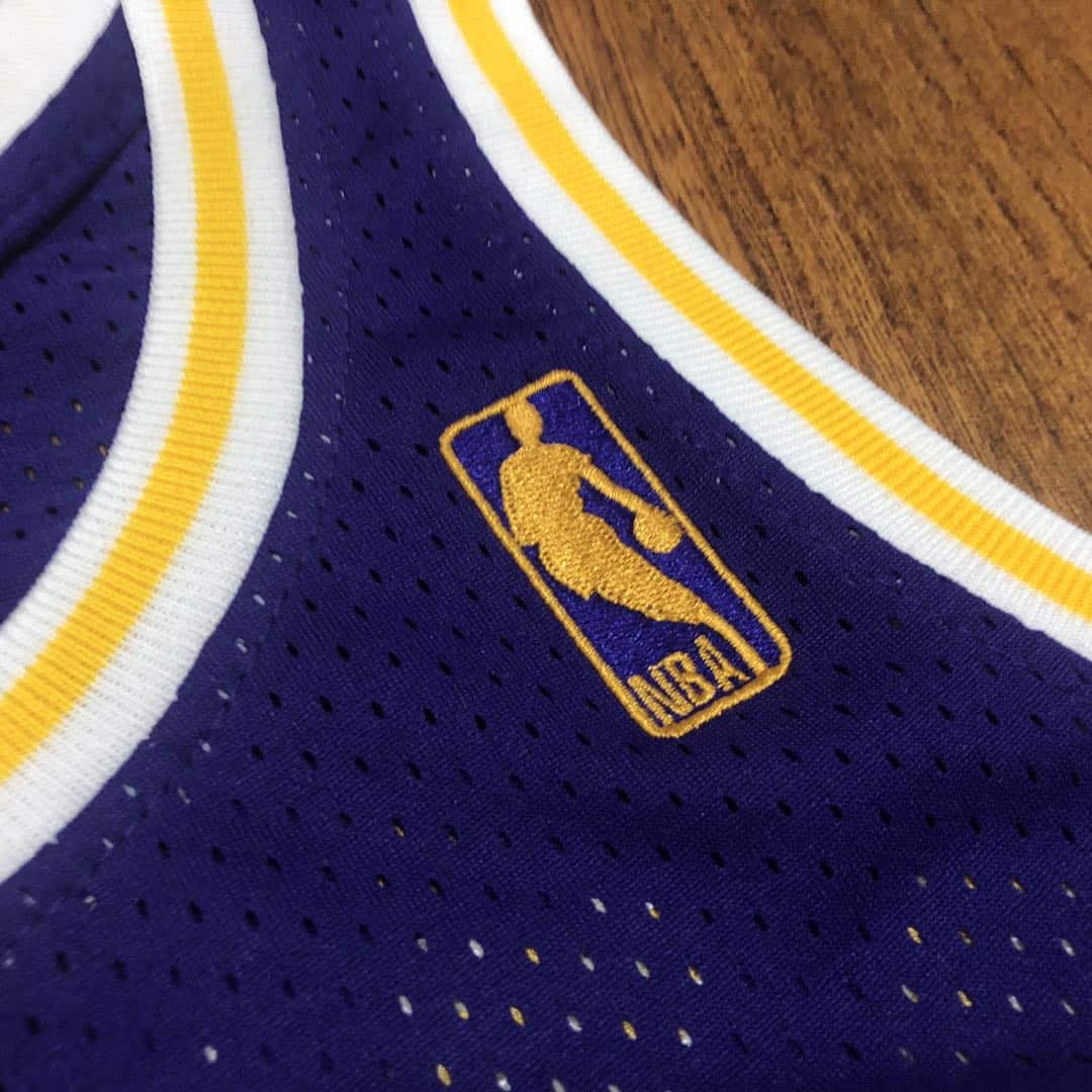 Kobe Bryant #24 Los Angeles Lakers Purple Throwback Jersey - Image 5
