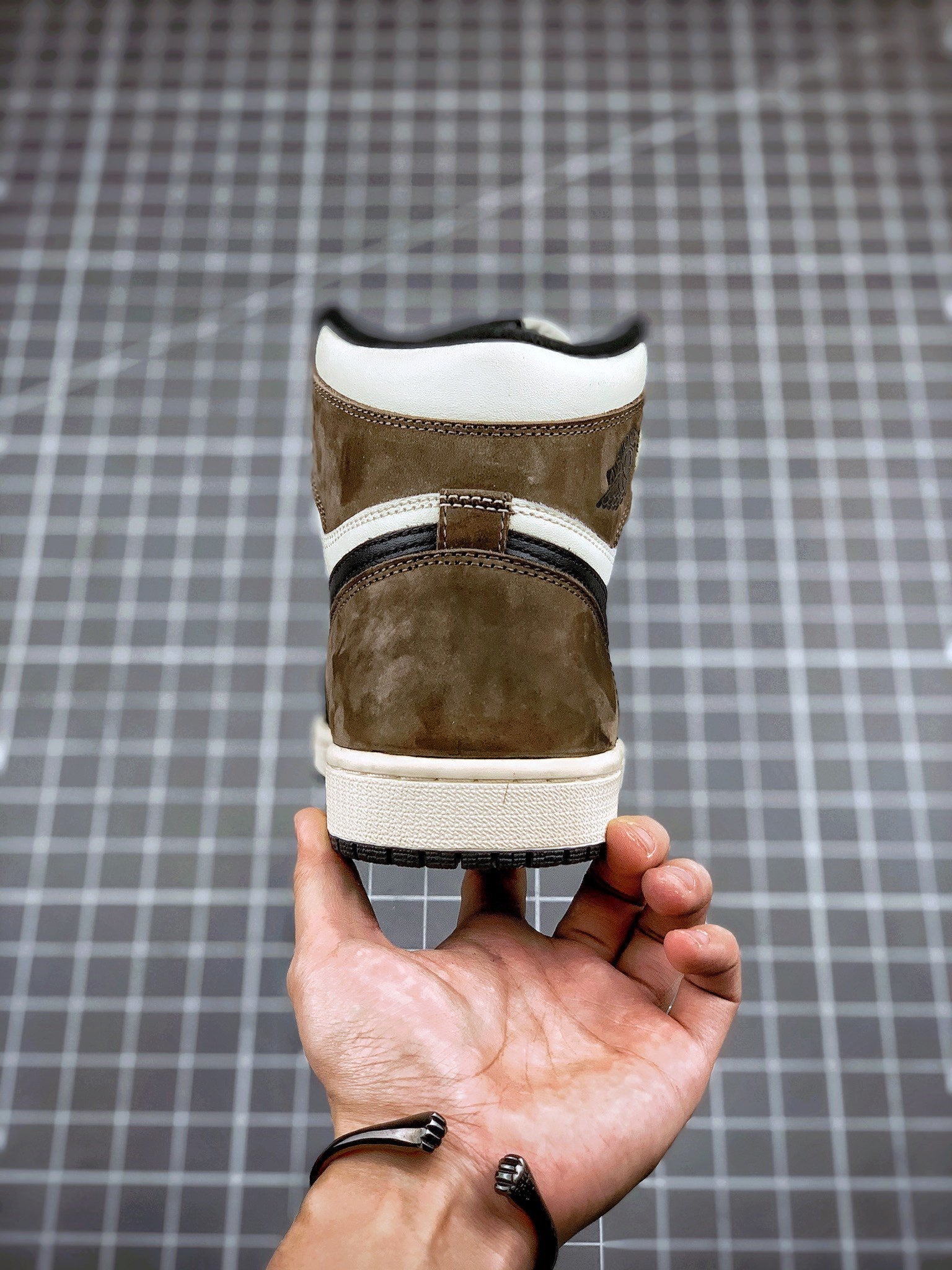 Jordan 1 Retro High Dark Mocha - Image 8