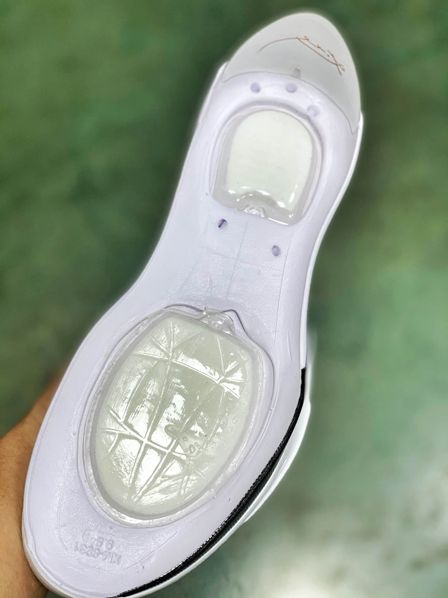 Kobe 5 Bruce Lee - Image 4