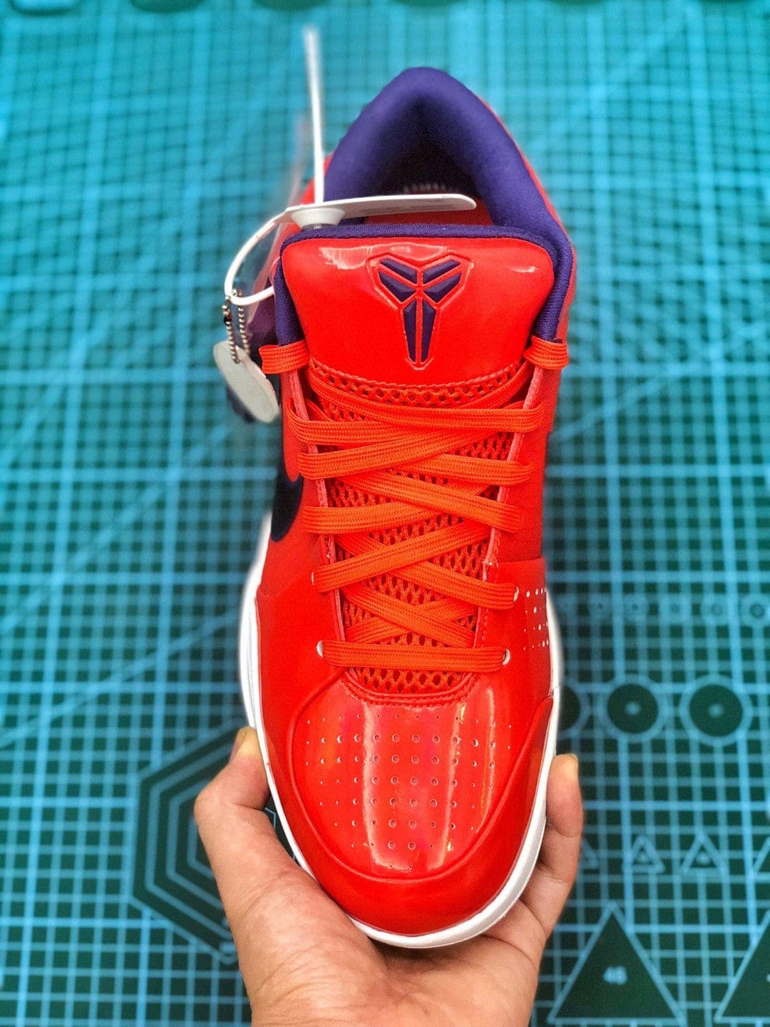 Kobe 4 Undefeated Phoenix Suns - Image 2