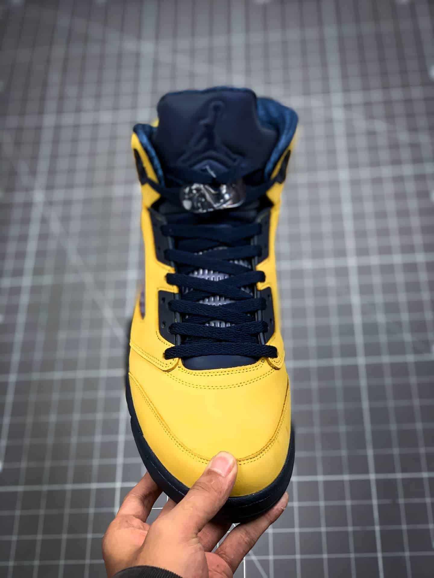 Jordan 5 Retro Michigan - Image 2