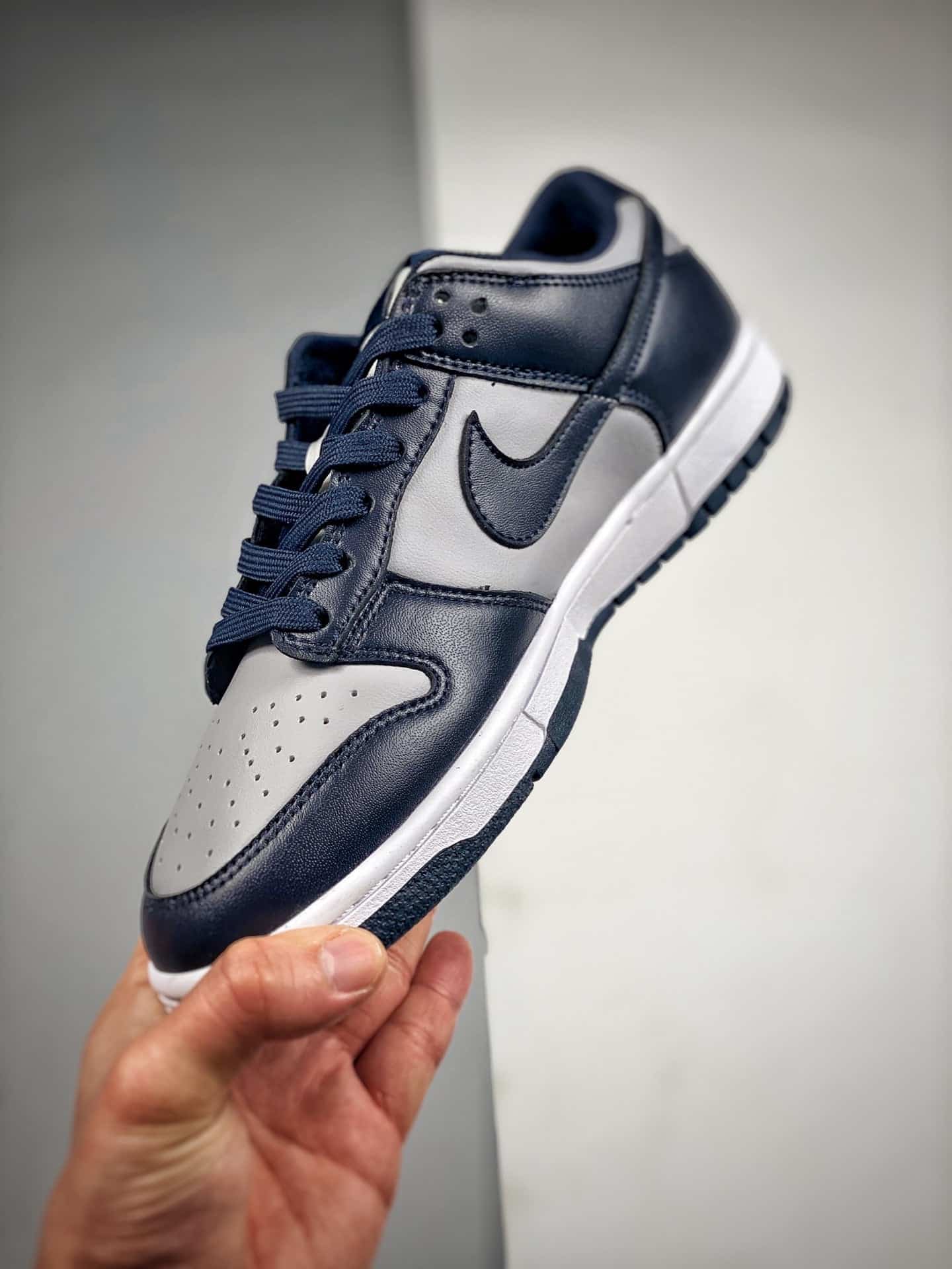 Dunk Low Georgetown - Image 5