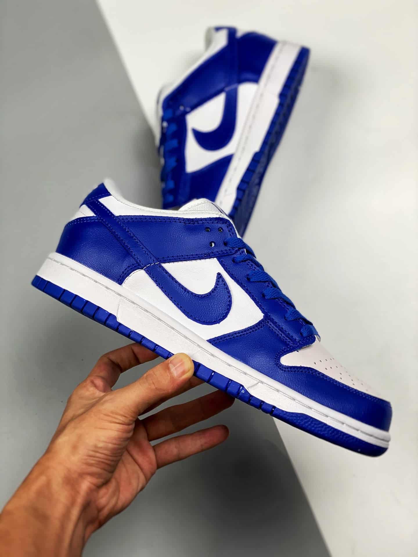 Dunk Low Kentucky - Image 2