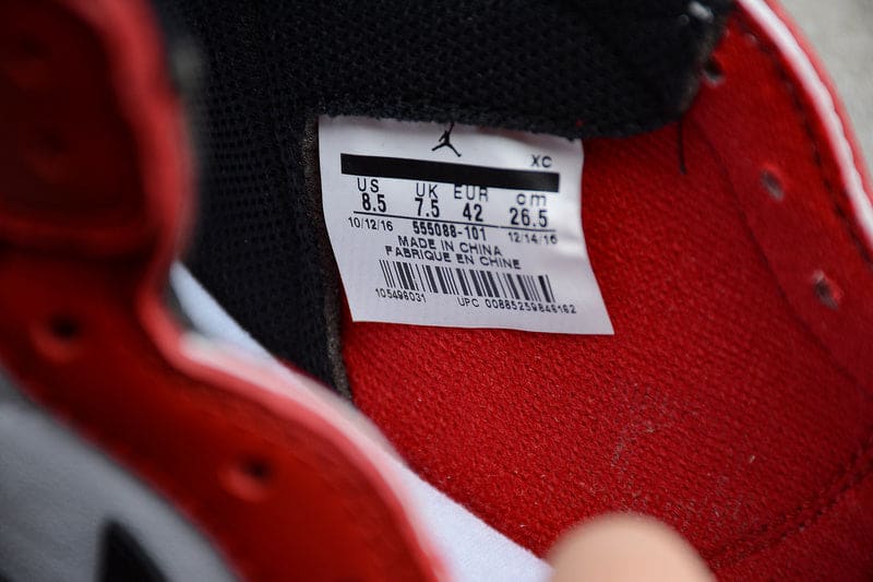 Jordan 1 Retro High Chicago - Image 10