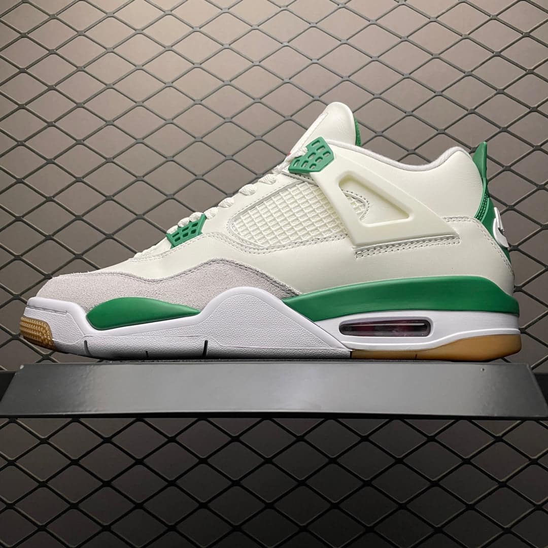 Jordan 4 Retro SB Pine Green