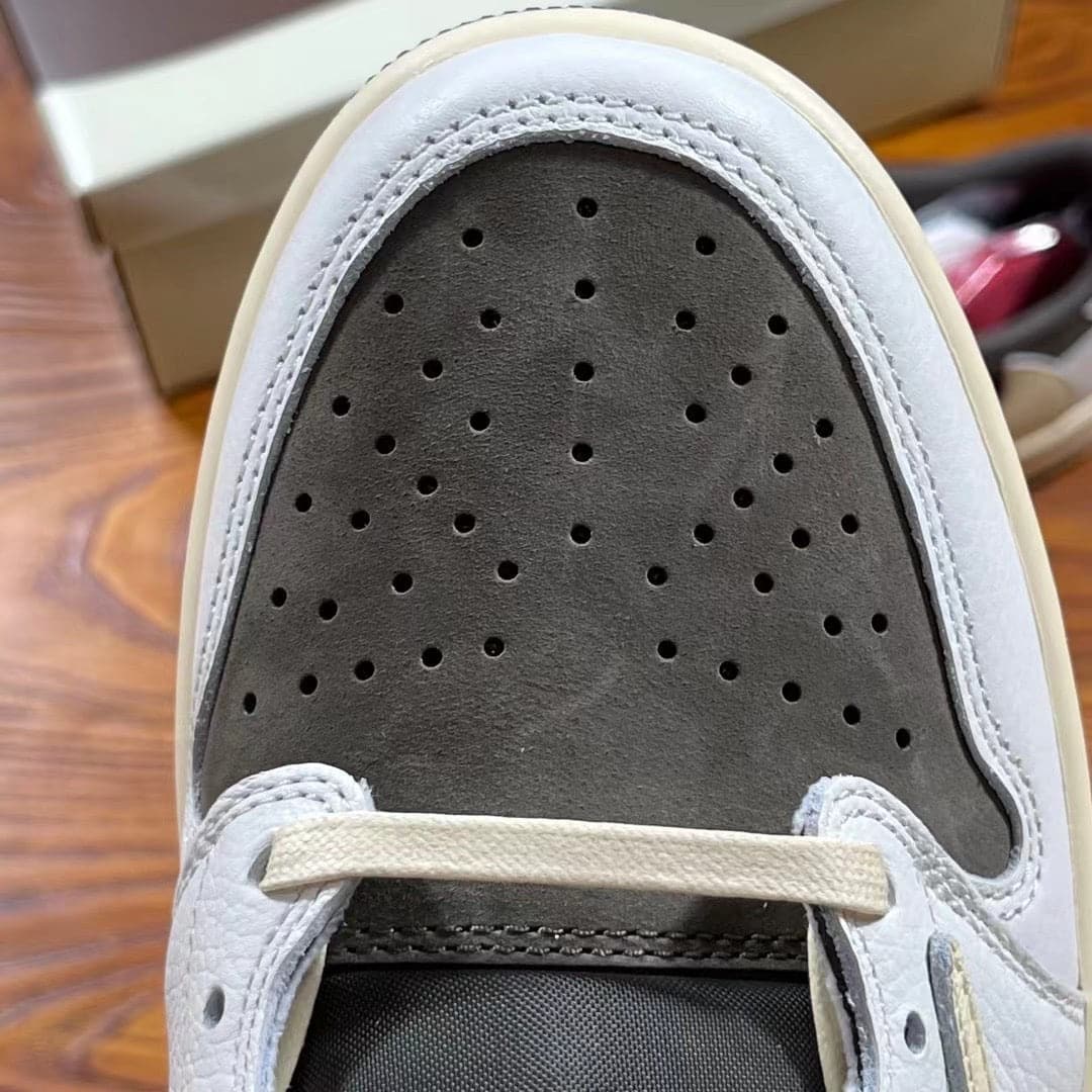 Jordan 1 Retro Low Travis Scott - Image 5