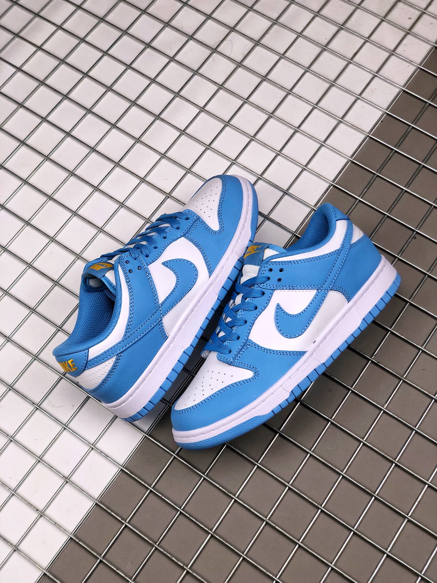 Dunk Low UNC West Coast - Image 3