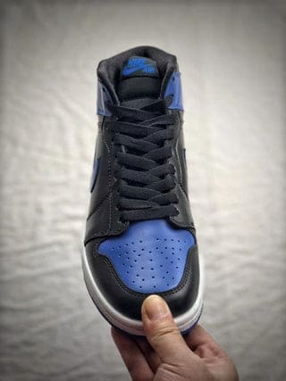 Jordan 1 Retro High Royal - Image 2