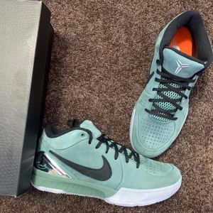 Kobe 4 Protro Girl Dad