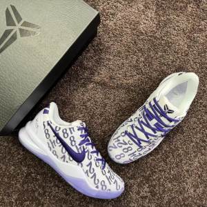 Kobe 8 Court Purple