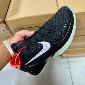 Kobe 6 Platinum Yeezy PJ TUCKER PE